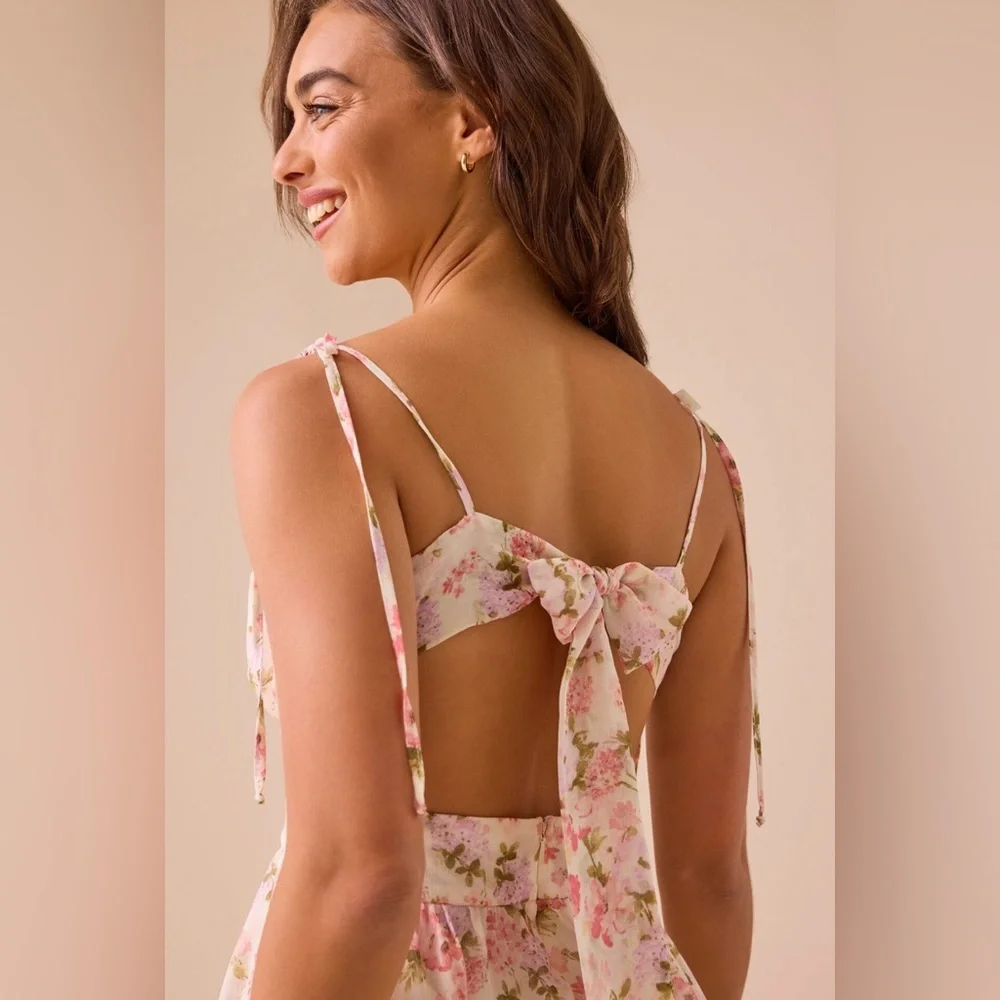 Women's Altar'd State Bryson floral romper size XL - Picture 3 of 6